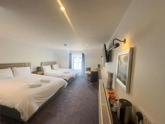 The White Lion Hotel Machynlleth Εξωτερικό φωτογραφία