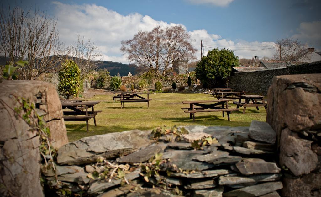The White Lion Hotel Machynlleth Εξωτερικό φωτογραφία